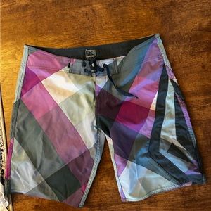 Vintage Y2K Volcom Women’s Board Shorts Rare 1999 Geometric Surf Size S